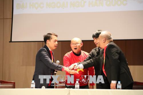 HLV Park Hang-seo: Bóng đá Việt Nam có thể giành thêm nhiều thành công hơn nữa 